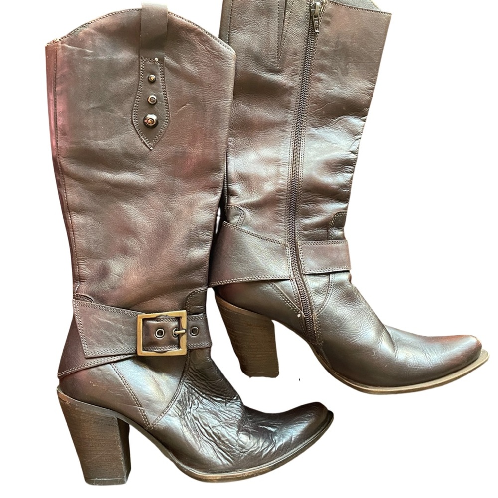Leather cowboy boots size 8 EUC